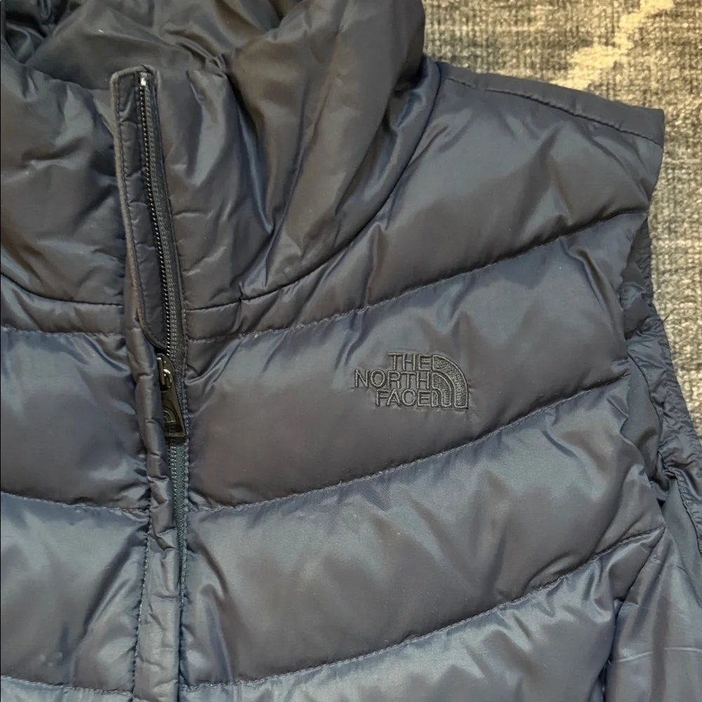 The North Face Women's Navy Quilted Vest - Picture 2 of 5